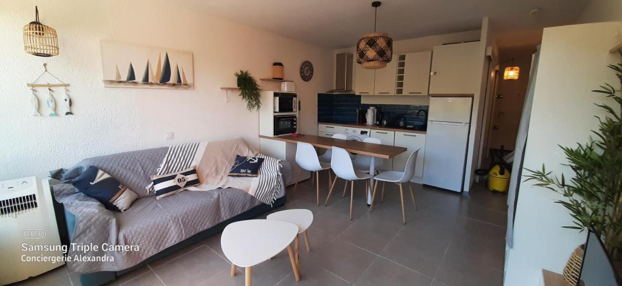Porto Cristo - Au Port Sans Vis A Vis -Wifi - Parking Apartment แซงต์-ซีเปรียง ภายนอก รูปภาพ